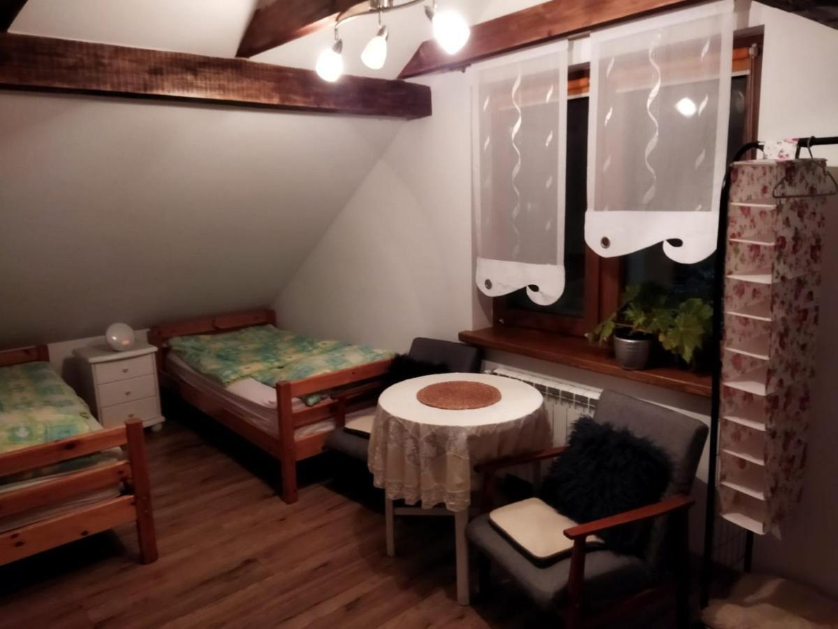 Nad Zalewem Gospodarstwo agroturystyczne *